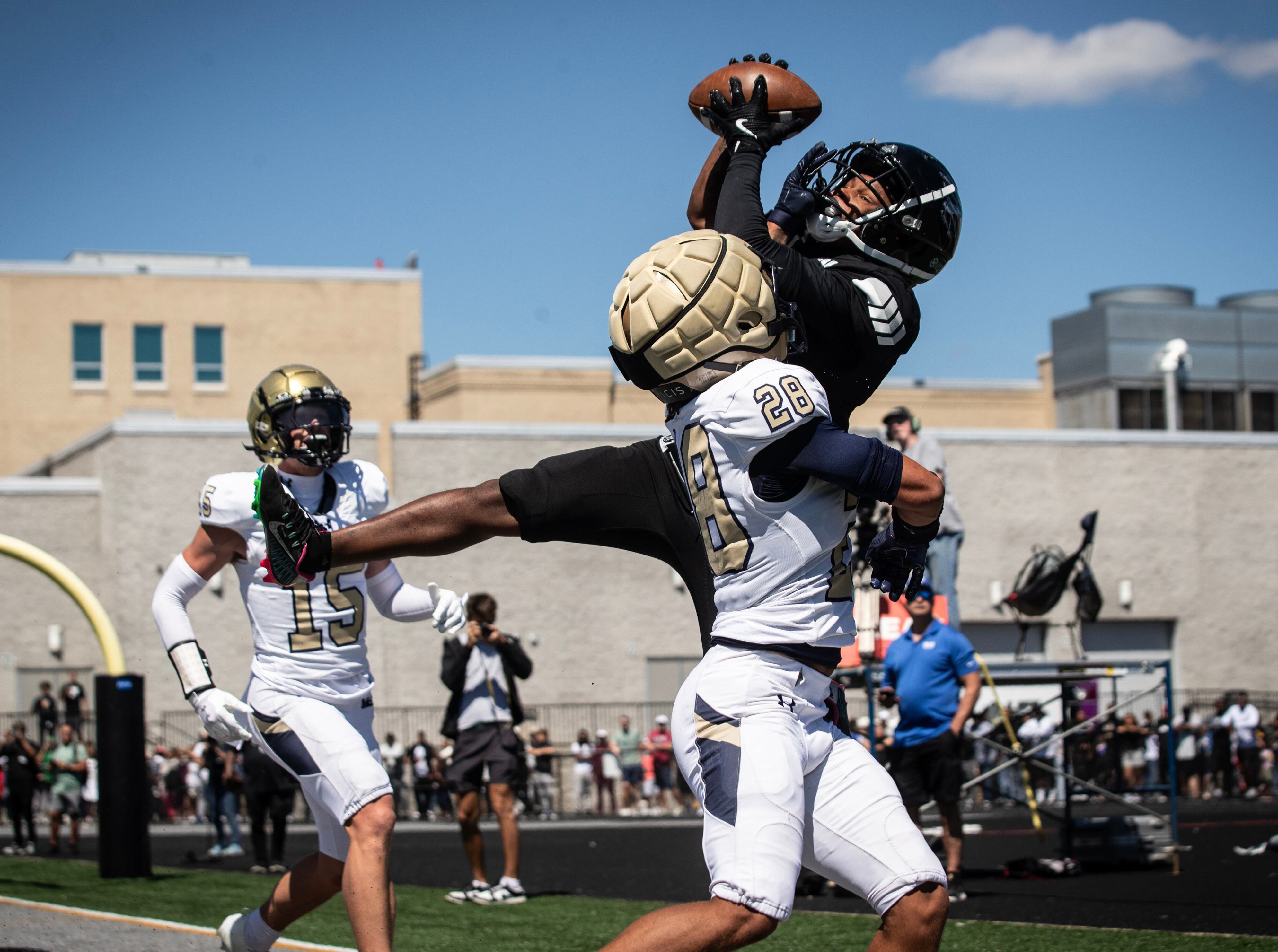 High school football game day: Week 9 must-watch games, picks, live streams, schedule