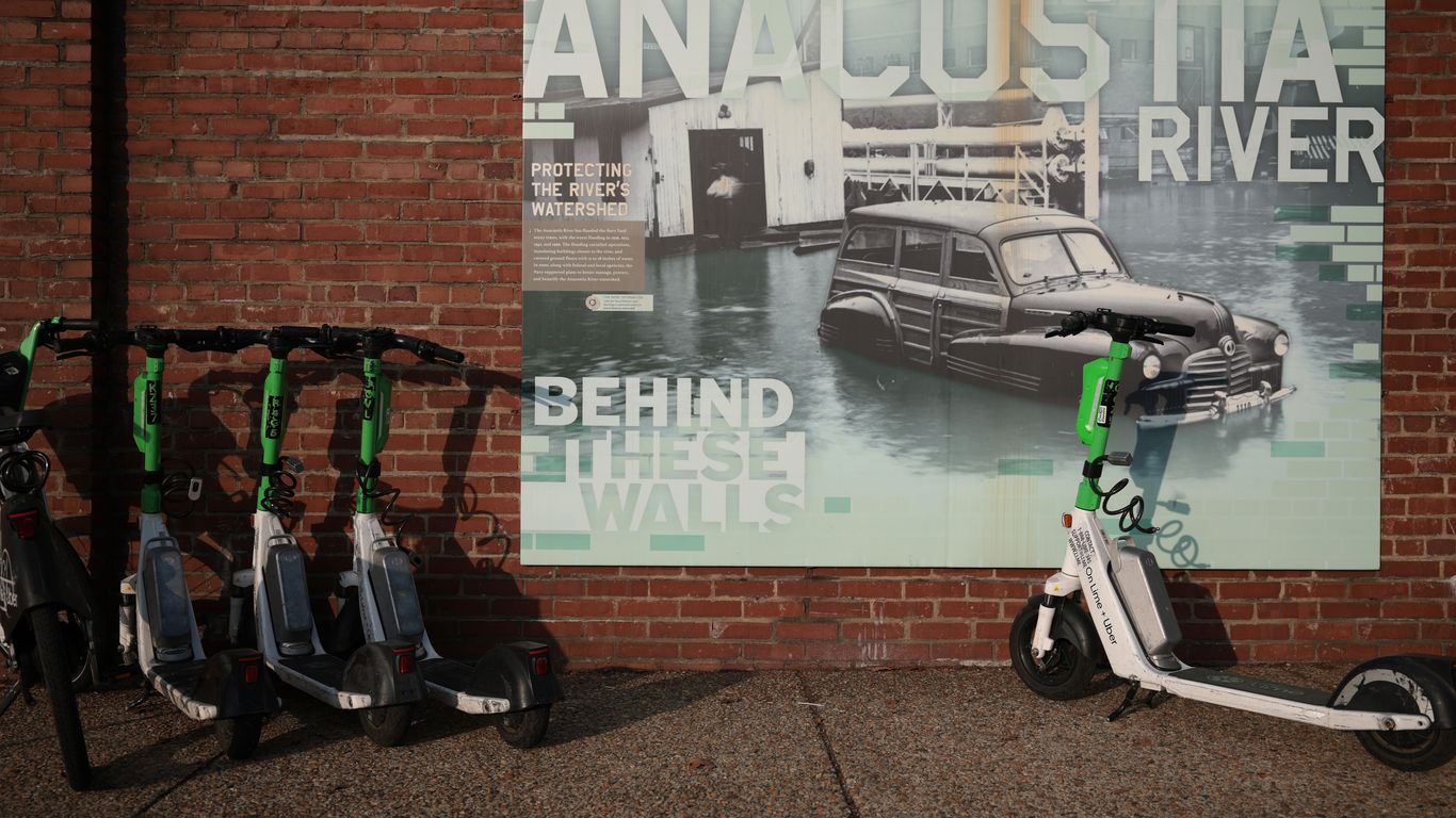 DC eyes e-scooter crackdown after deadly crashes