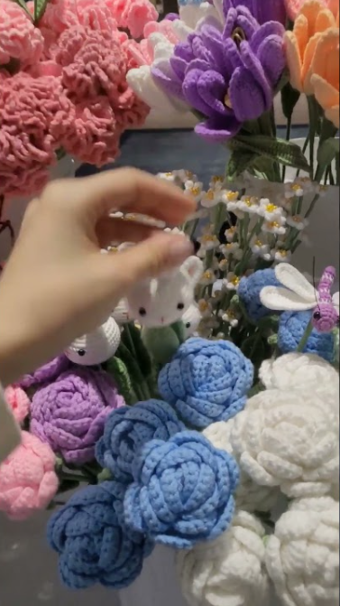 The crochet flower stall so beautiful everyone stops to look