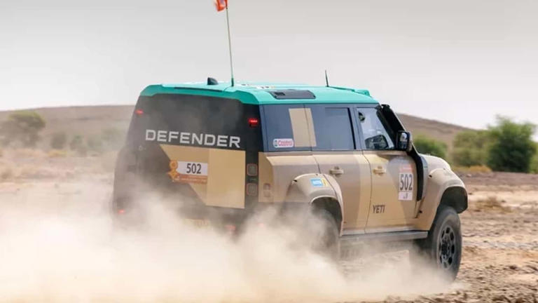 El Defender que ganó el Dakar 2026 y el Mundial es mucho más de calle ...
