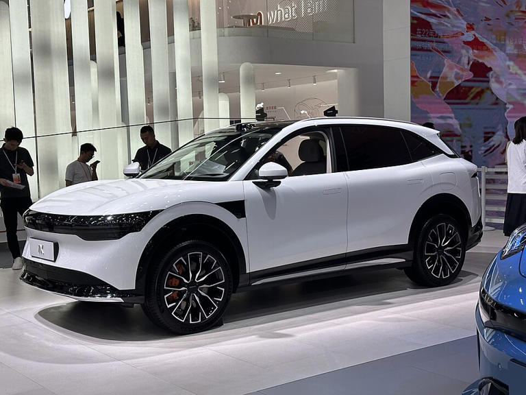 Zeekr 7X undercuts Model Y in Australia, claims 14 kilometers more range