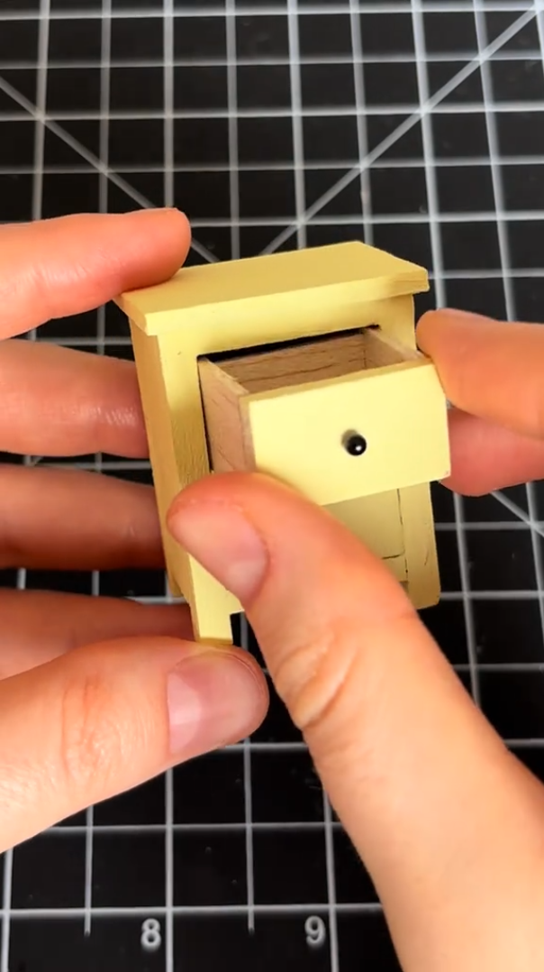 Easy balsa wood projects for miniature dollhouse furniture
