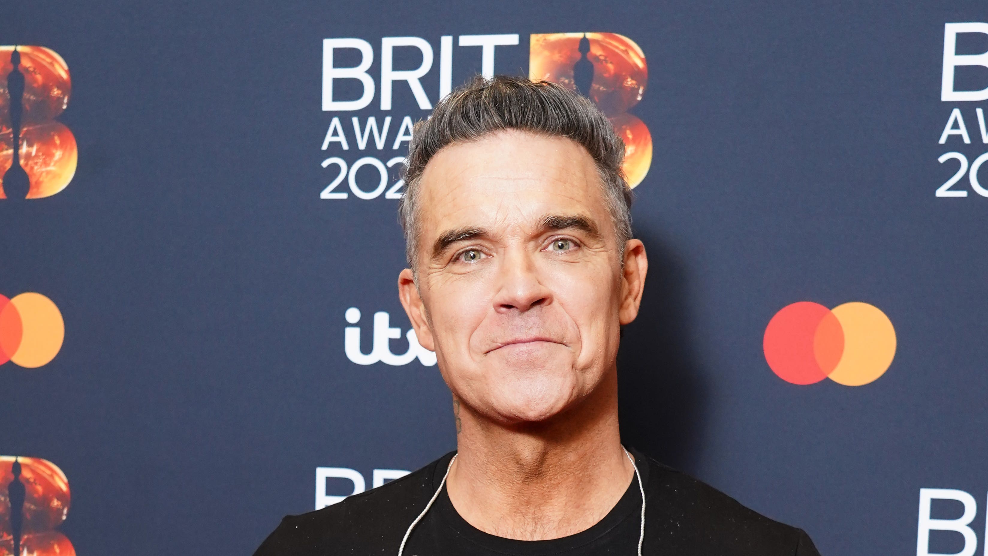 Who will join Robbie Williams at the Isle of Wight Festival 2027?