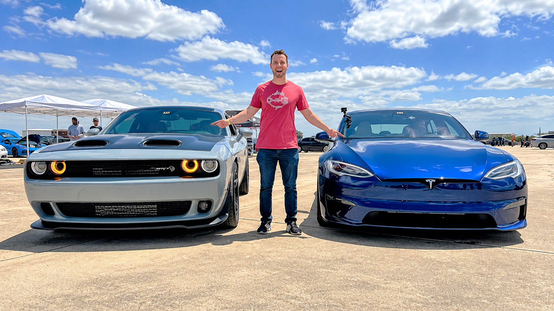 Twin turbo Hellcat versus Tesla Model S Plaid drag and roll race