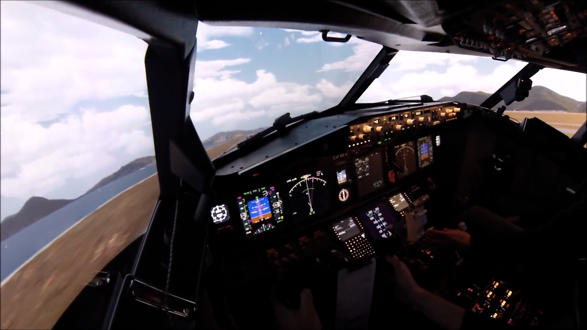 Kai Tak's famous approach, flown in a Boeing 737 simulator by a flight ...