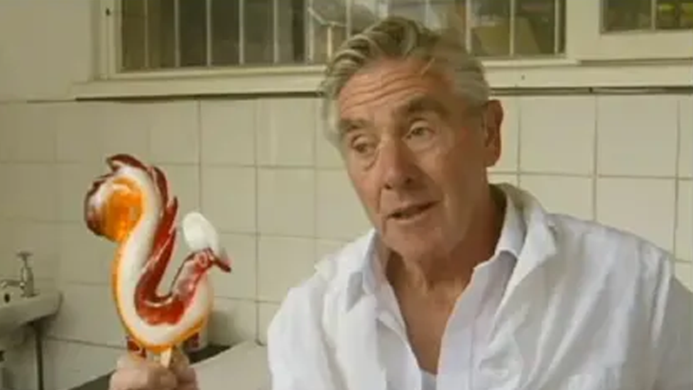 Former owner of famous cock-on-a-stick stall dies