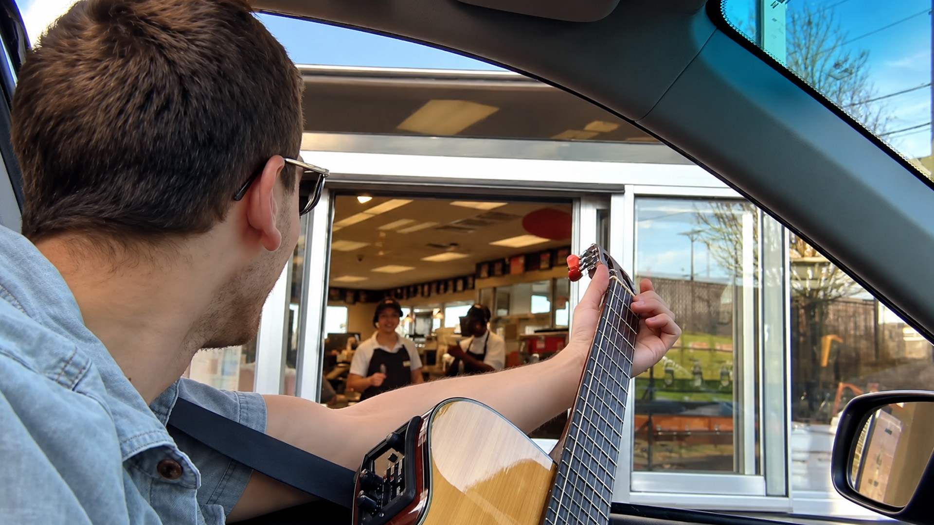 This customer turns fast food ordering into a musical prank
