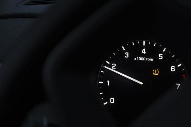 Dashboard warning lights you should never ignore, what those mysterious ...