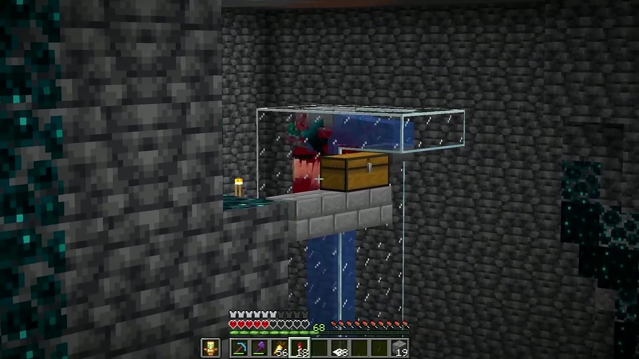 aCookieGod builds a warden factory in Minecraft hardcore
