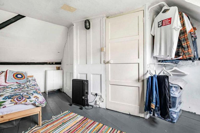 Inside the charming cottage featured in BBC's Vicar of Dibley as it ...