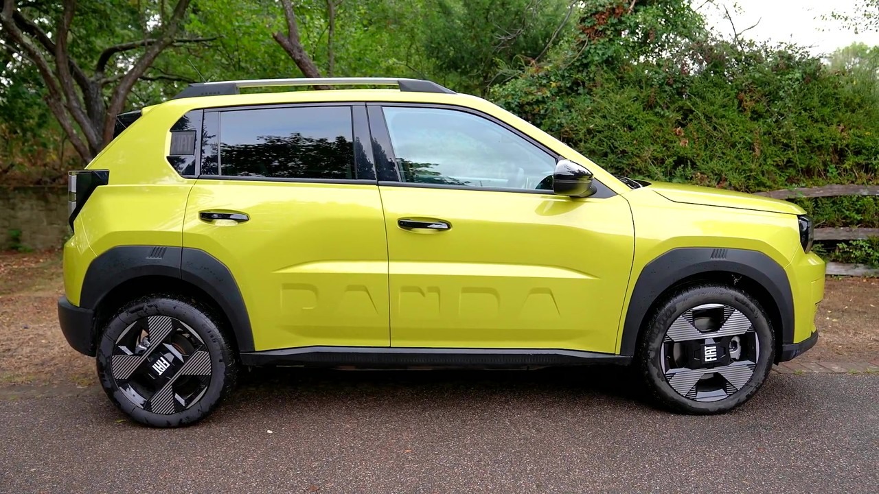 Fiat Grande Panda electric city car tested
