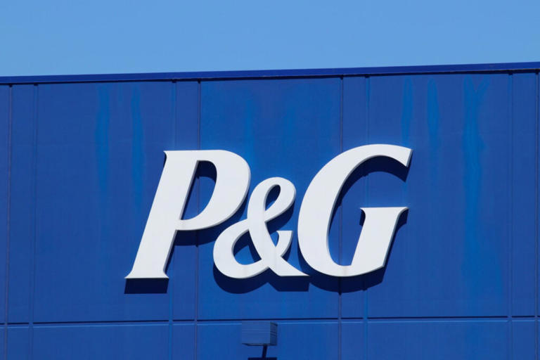 Procter & Gamble to rally over 12%? Here are 10 top analyst forecasts ...