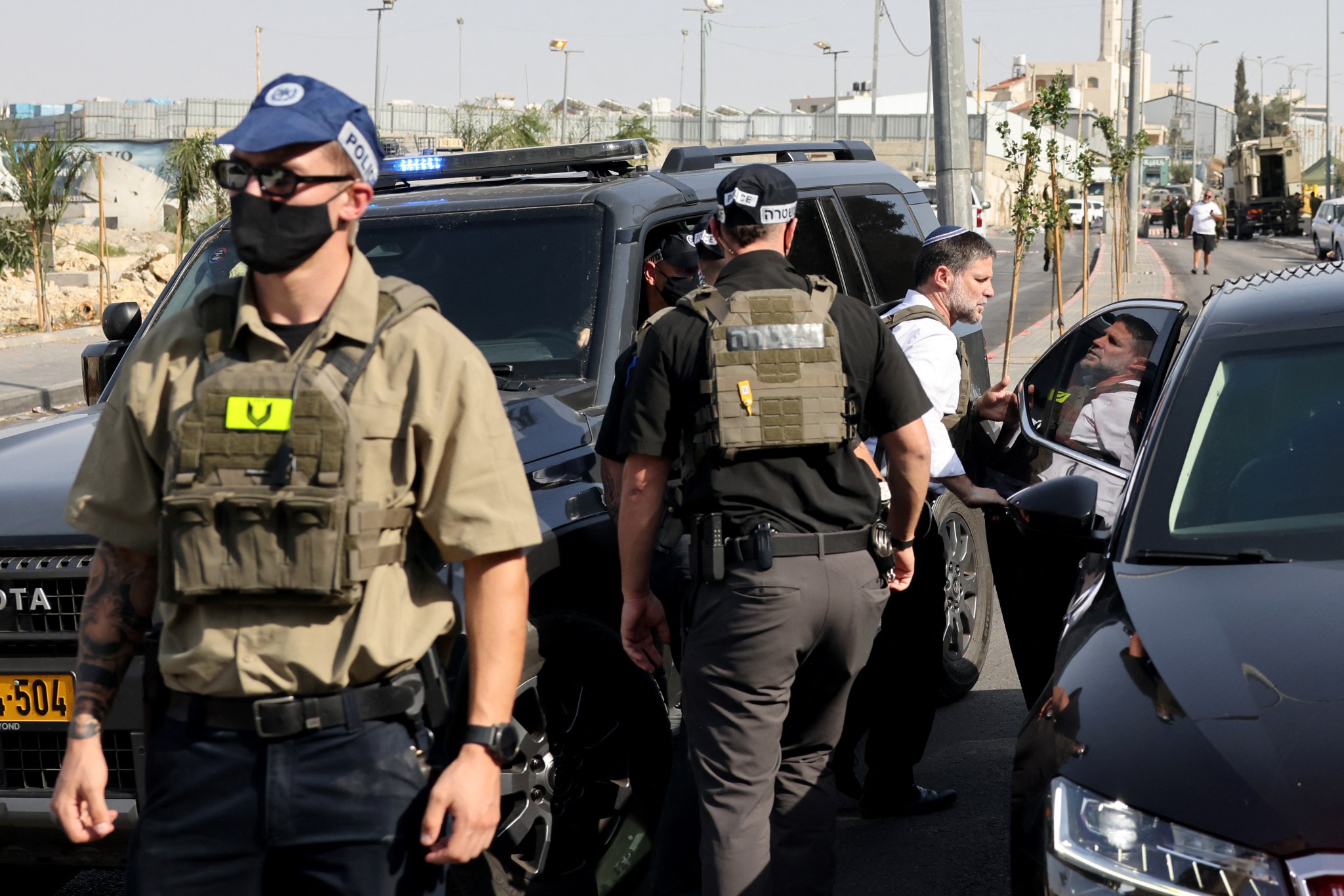 Israel orders army to prepare full closure of West Bank days before election