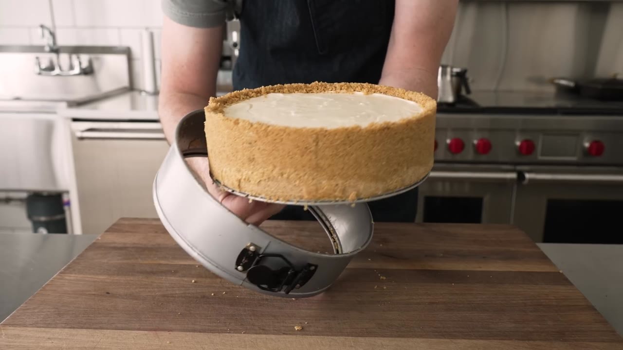 Cheesecake recipe gets a new approach after 30 years of baking experience