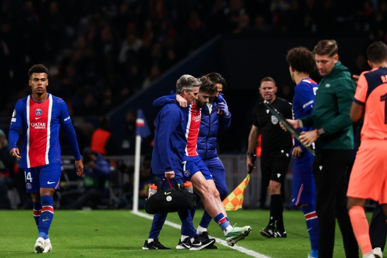 Ligue 1 : des chocs en altitude, PSG-OL reporté
