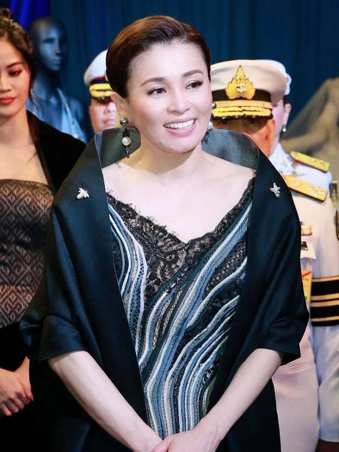 Thai Queen Suthida flies royal aircraft back to Bangkok after Japan visit
