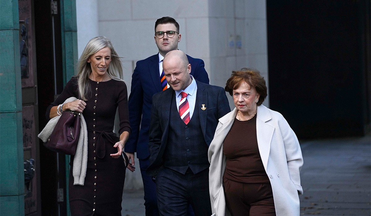 DUP minister expects Lockhart to stay in party despite fury over ...