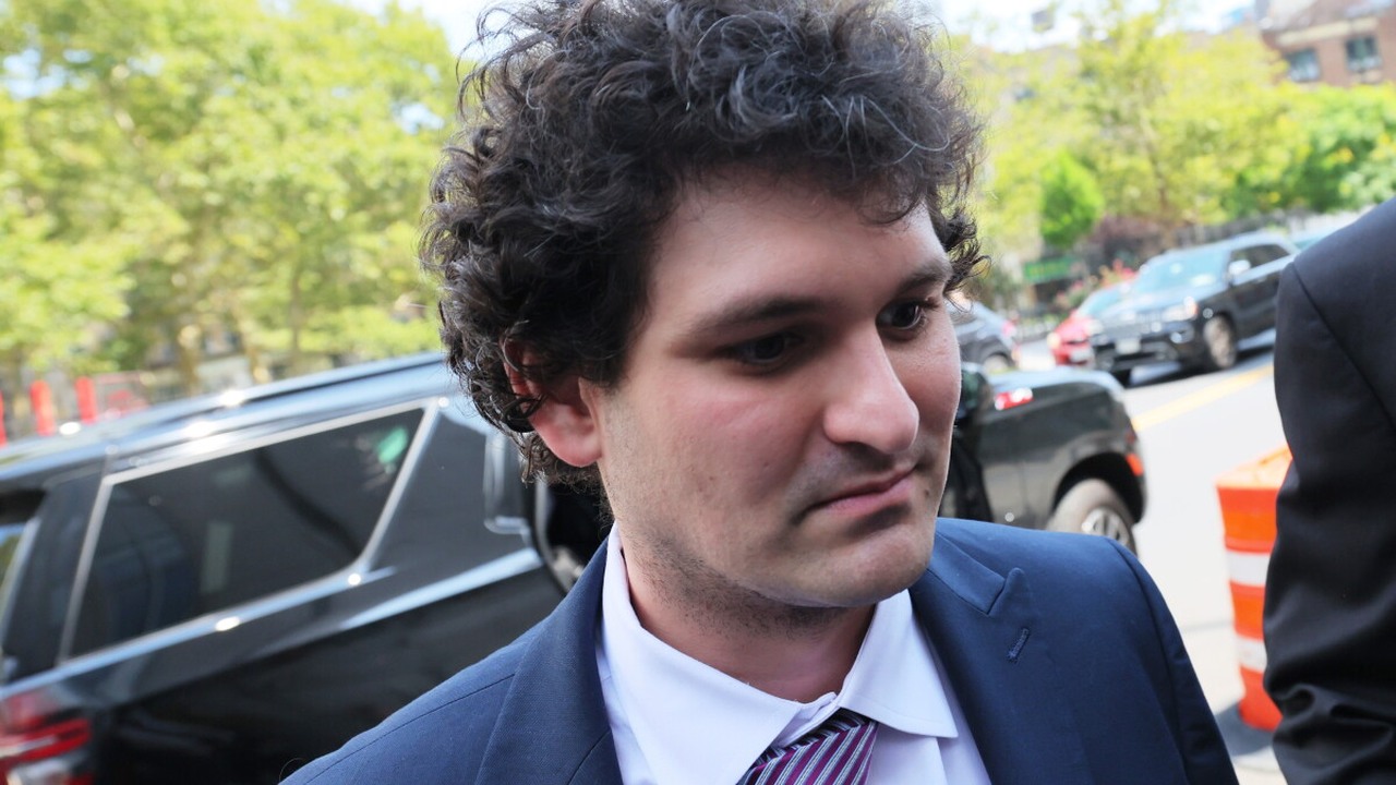 Sam Bankman-Fried built FTX into a $32 billion crypto giant, then a ...