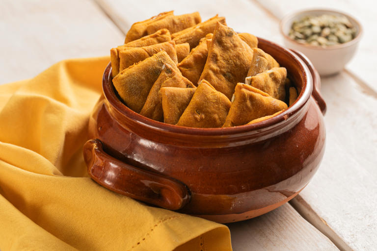 Pumpkin crackers