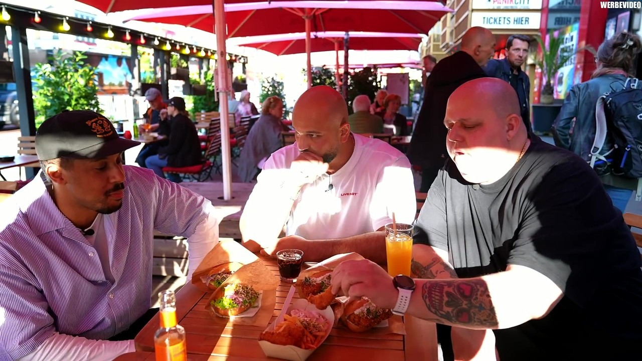 Bernd Zehner testet Streetfood auf der Reeperbahn