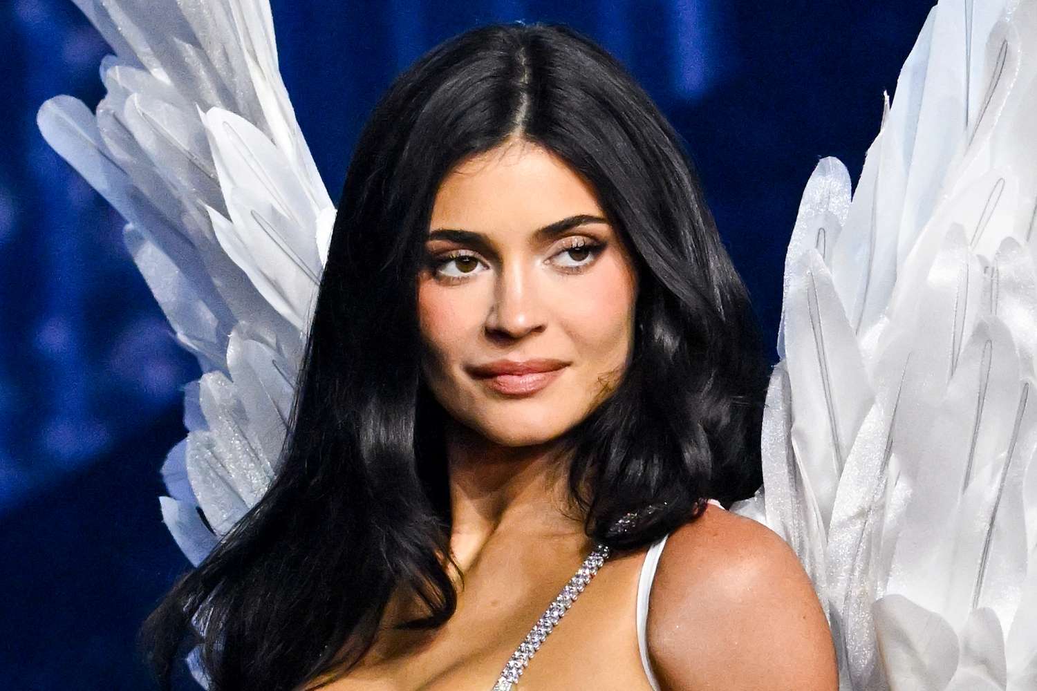 Kylie Jenner Has ‘Seen a Difference’ in Her Fine Lines Thanks to This ...
