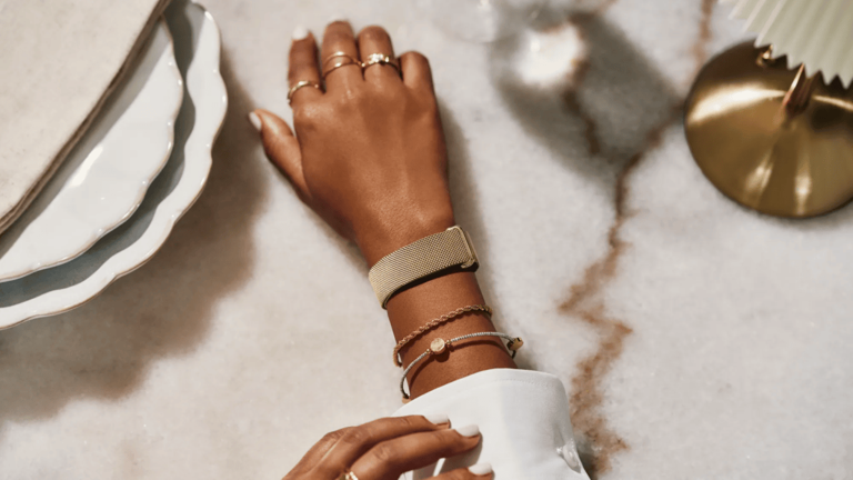 Fitbit Air now looks like a luxury wearable