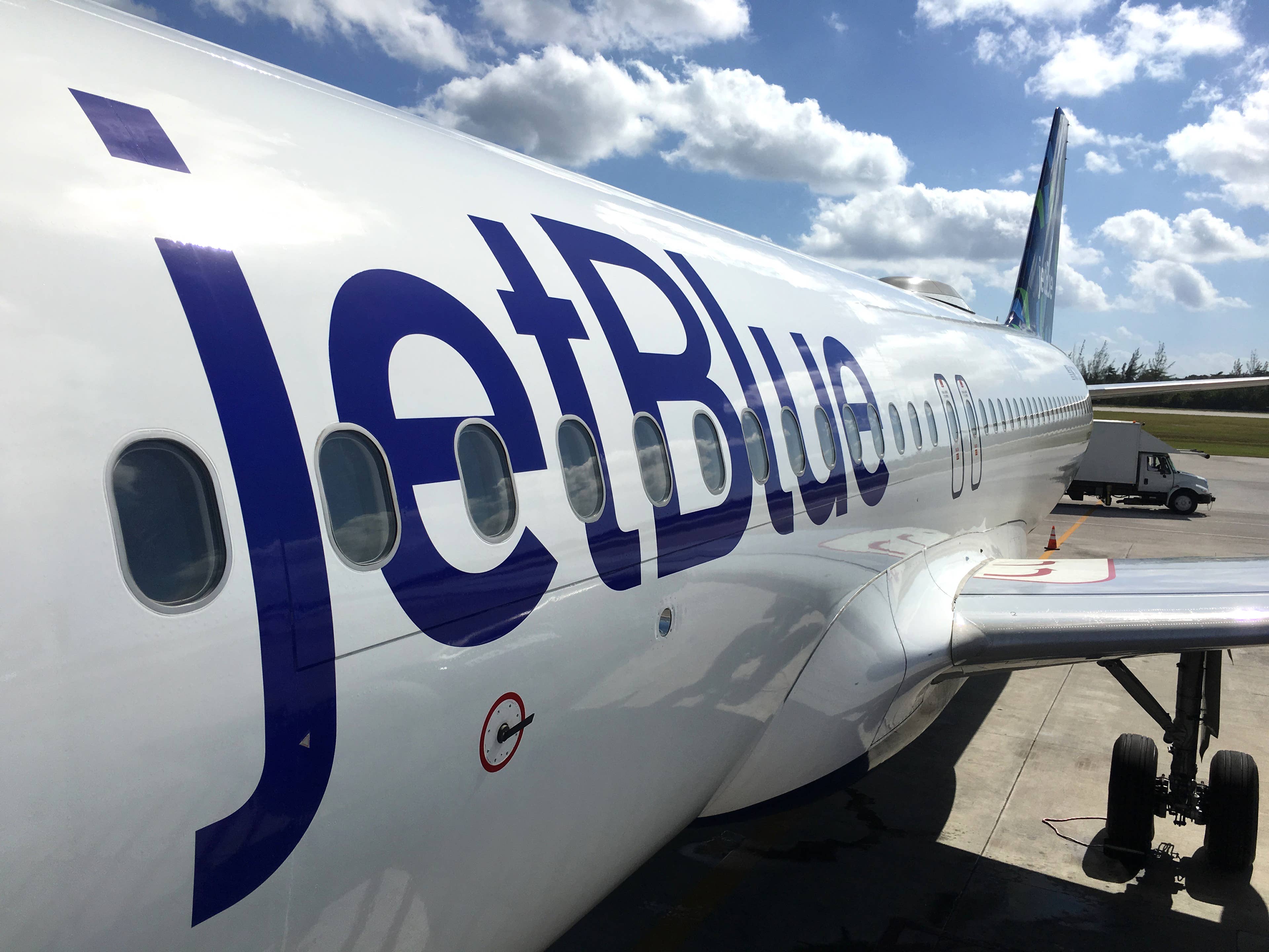 JetBlue announces free first-class upgrades for frequent flyers ...