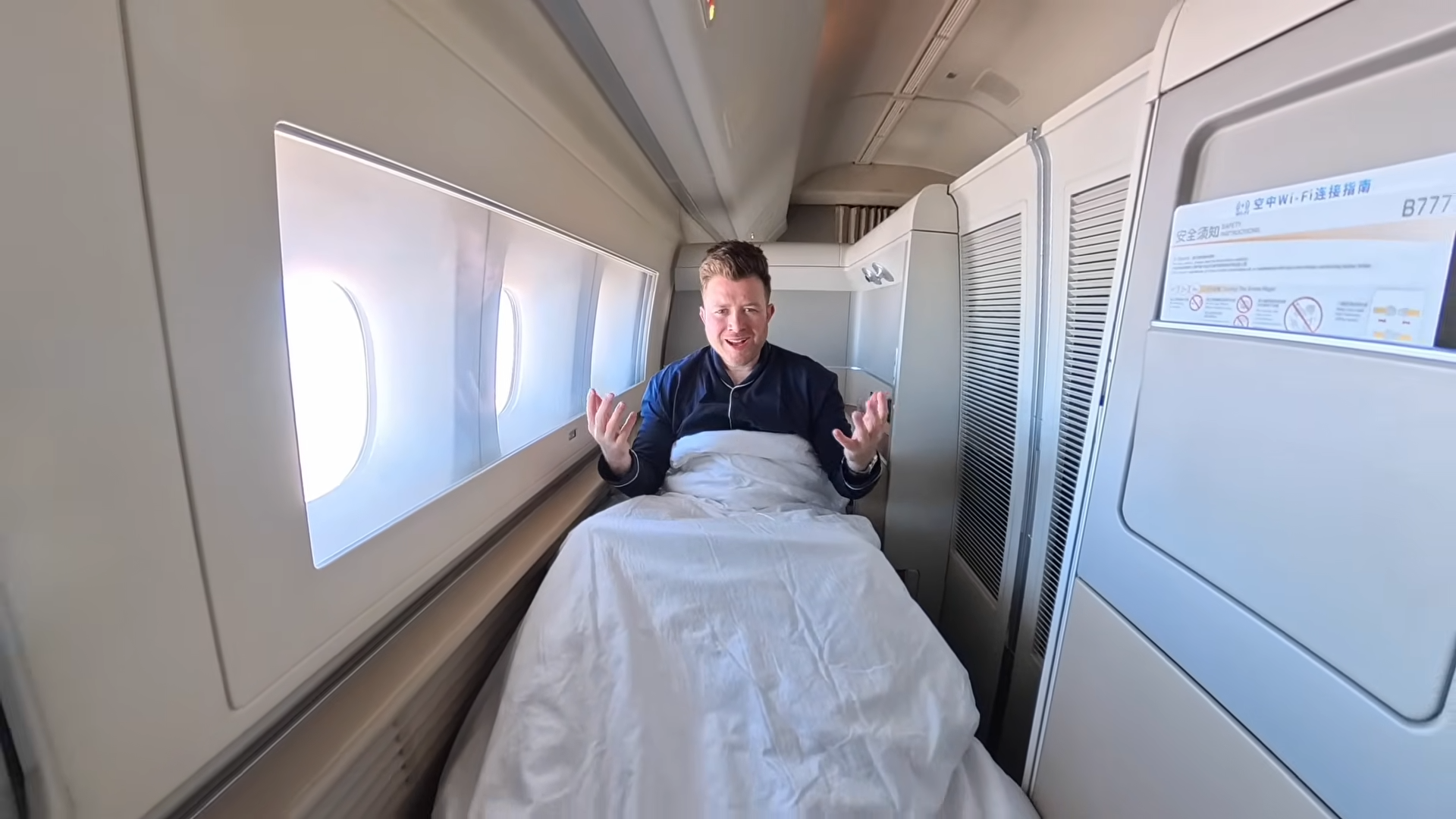 A $5,000 first-class flight had six private suites but the luxury didn ...