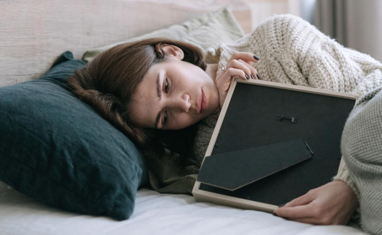 Why some people move on quickly after a breakup: The real reasons ...