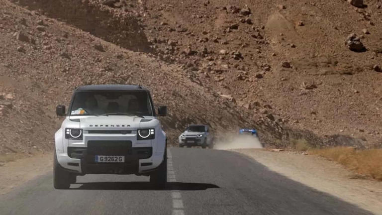 El Defender que ganó el Dakar 2026 y el Mundial es mucho más de calle ...