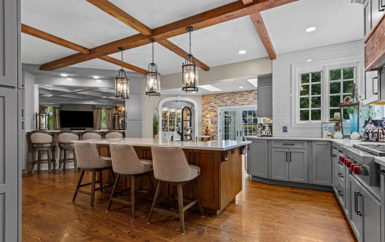First Bank house of the week: $3M Kennett Square mansion has its own ...