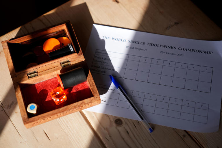 Professor retains tiddlywinks world title after nail-biting battle