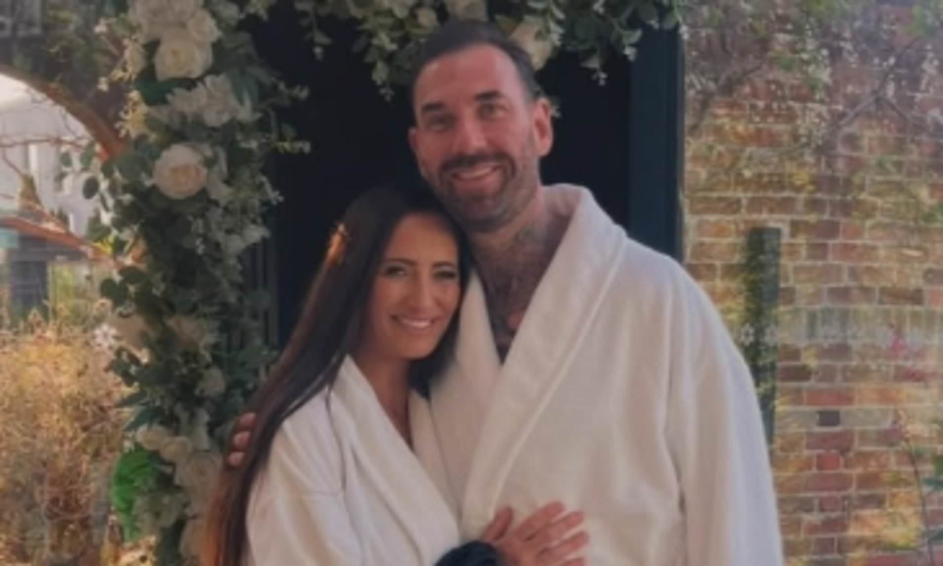 Chantelle Houghton shares rare snap with garden centre owner boyfriend ...