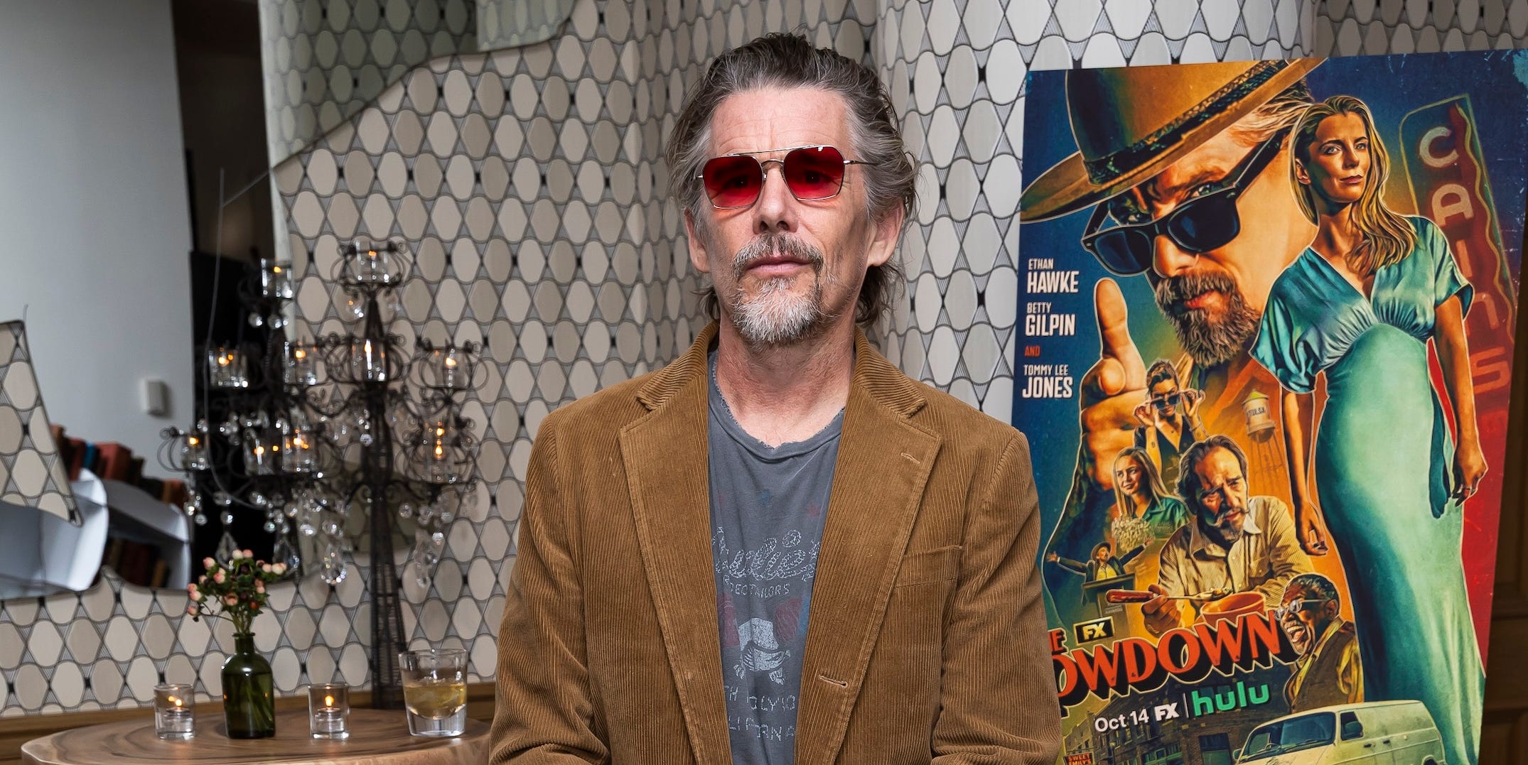 The T-shirt & suit combo is a surprisingly tricky middle-aged style ...
