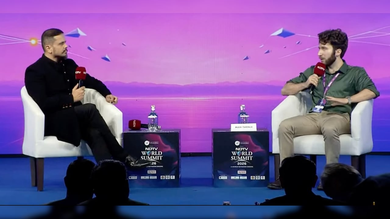 Superintelligent AI could be a year away, ex-Google DeepMind researcher ...