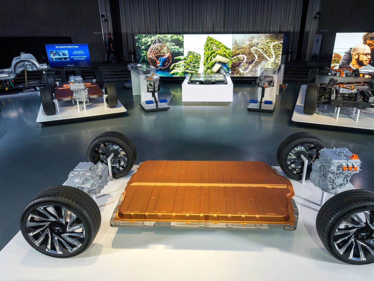 GM simulated 300,000 EV battery designs, but production waits until 2028