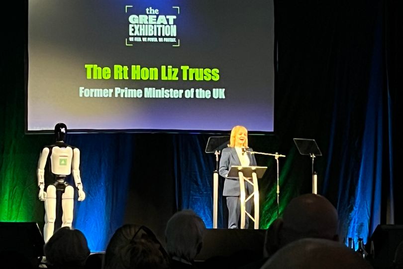 Former Prime Minister Liz Truss says fracking should be introduced in ...