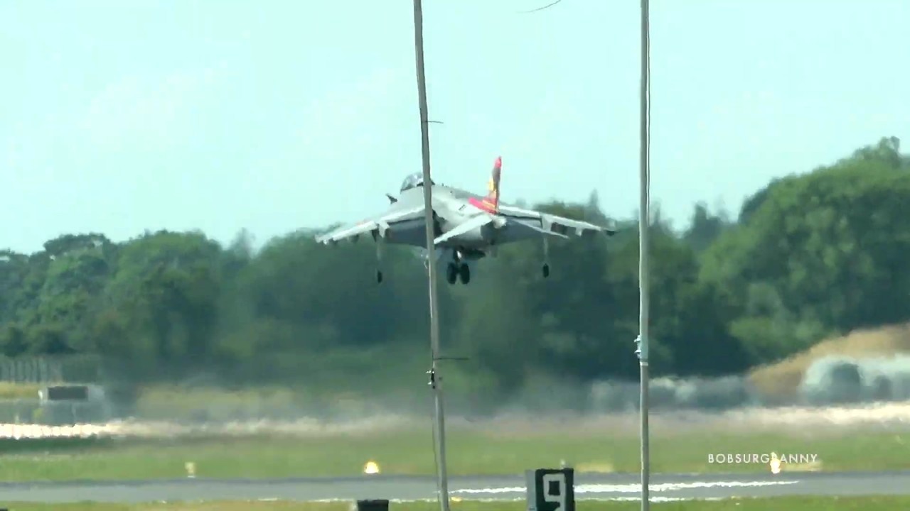 Spanish Navy Harrier shows its short takeoff capability - watch the jet ...