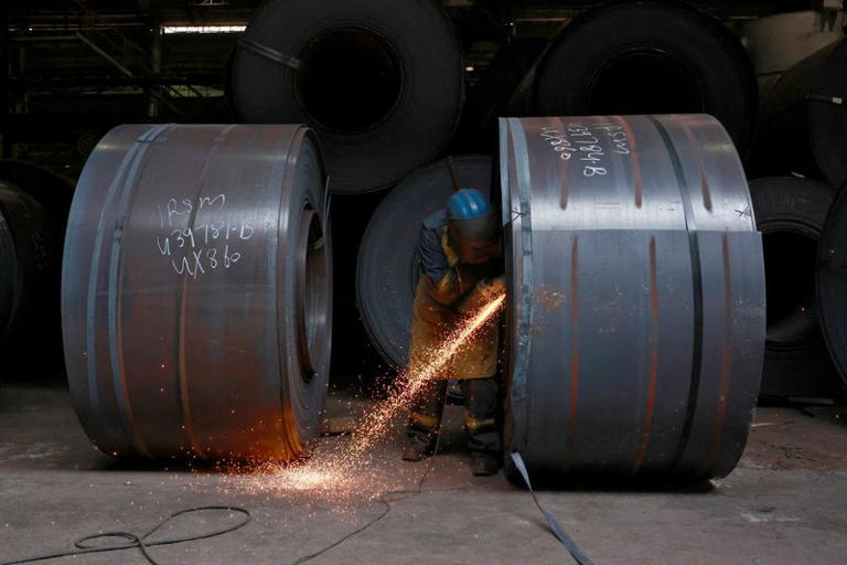 India's Jindal Steel quarterly profit rises on strong sales