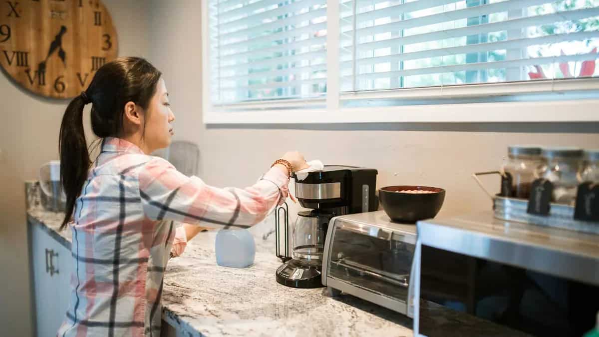 How to clean your coffee maker properly