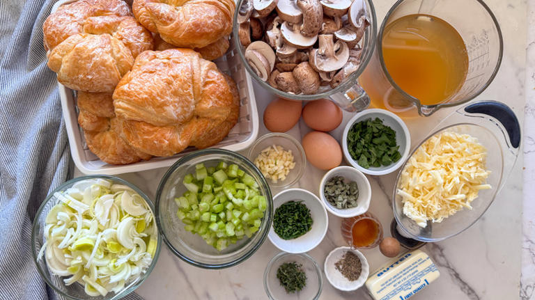 Croissant and mushroom stuffing recipe