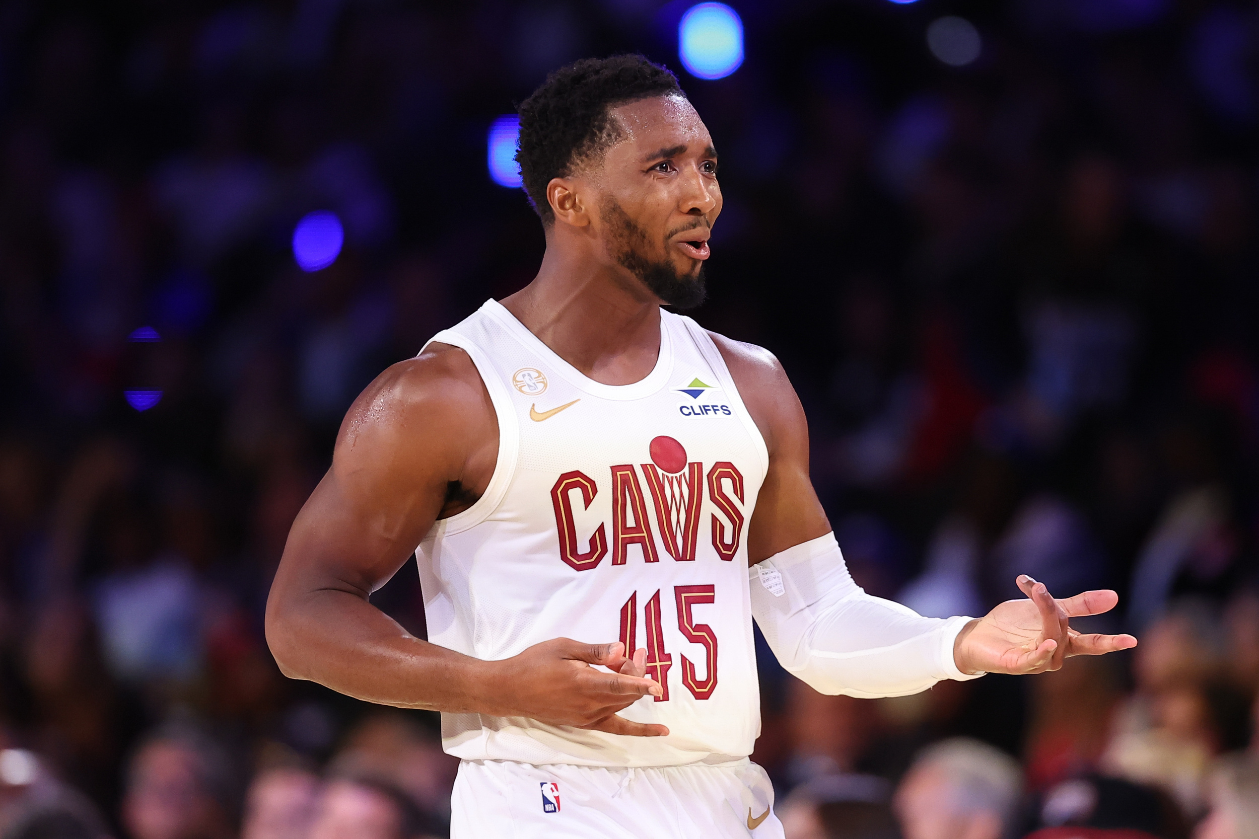 Donovan Mitchell: Cavs need to look inward after blowing 29-point lead