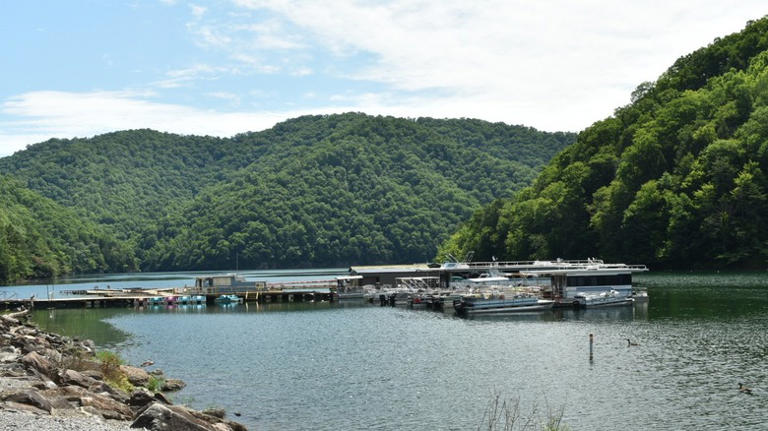 Kentucky's wildlife-filled state park has a scenic lake and forest for ...
