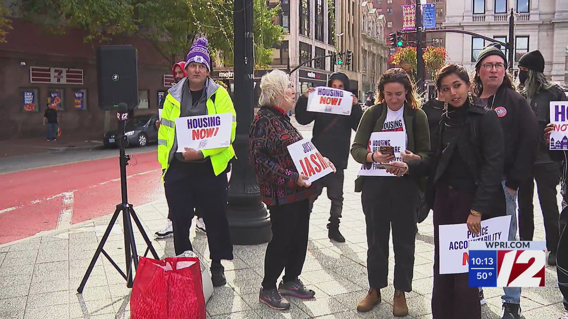 Advocates rally for better treatment of homeless people by police