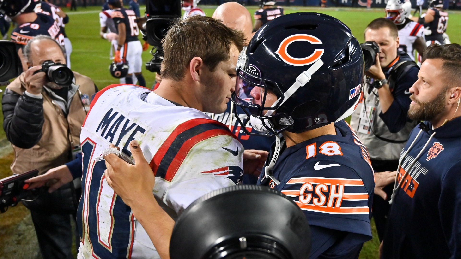 Bears win thriller as Caleb Williams outduels Drake Maye
