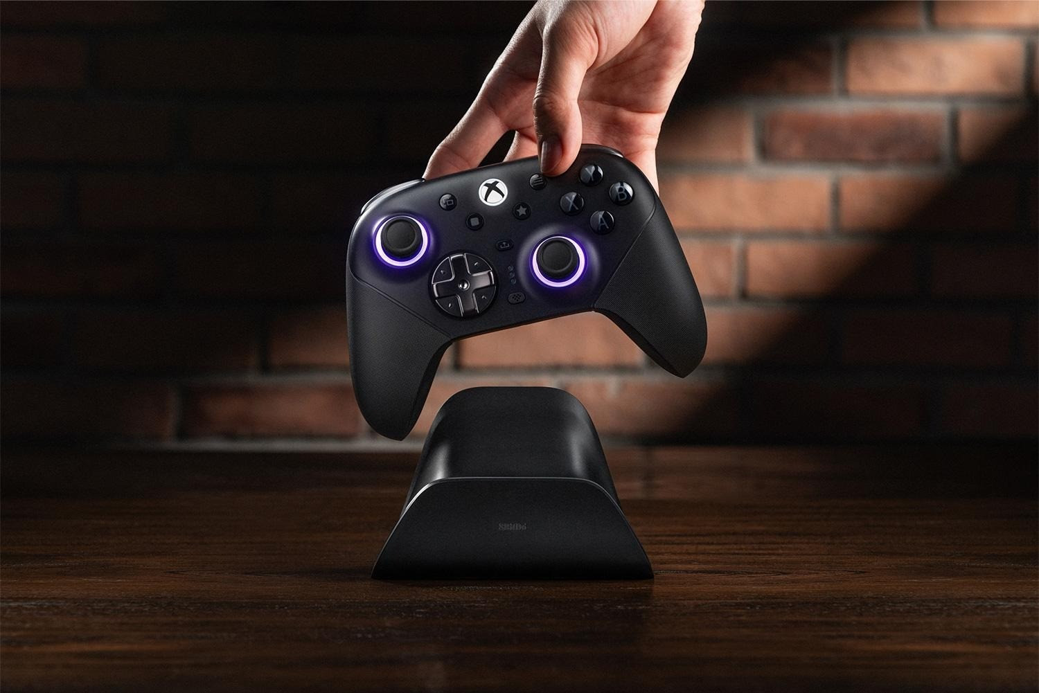 8BitDo brings its modular Ultimate 3E Xbox controller to Europe for €139.99