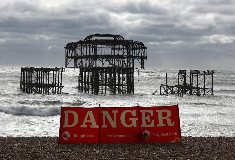 Storm Boelo latest: ‘Danger to life’ warnings issued for 80mph winds