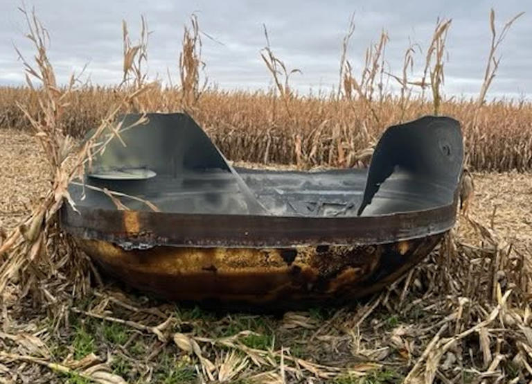 Unidentified flying object turns out to be identified lying object