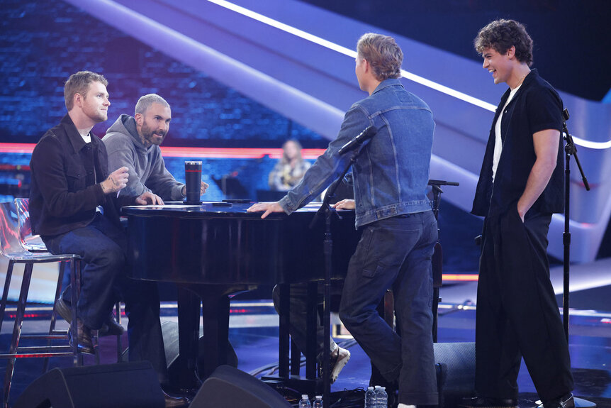 Adam Levine gushes about why Alex Warren is a perfect battle advisor on ...