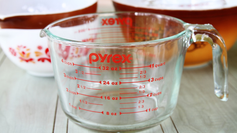 The first Pyrex mixing bowl set featured these bright colors